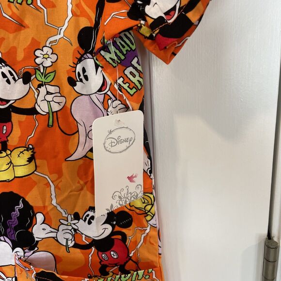 Disney Mickey Mouse Orange Halloween Scrub Top Medium  Minnie Front Pockets NWT - Picture 6 of 7